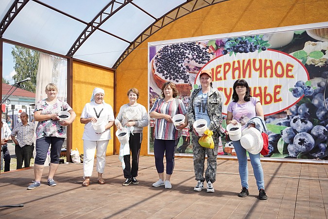 В Верхнем Ландехе состоялось «Черничное гулянье» фото 3