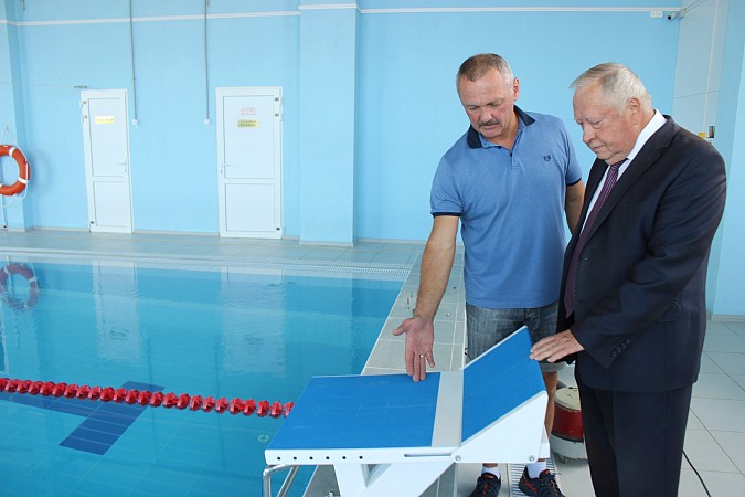В Кинешме в бассейне ФОК «Волга» установили современные стартовые тумбы фото 3