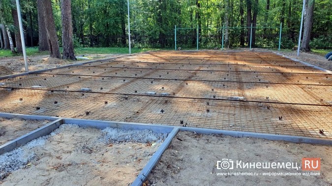 На «Волжанине» всё готово к заливке бетона на  основание на новой спортплощадке фото 3