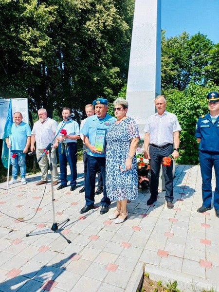В Заволжском районе увековечили имя погибшего на Украине десантника Юрия Аристова фото 5