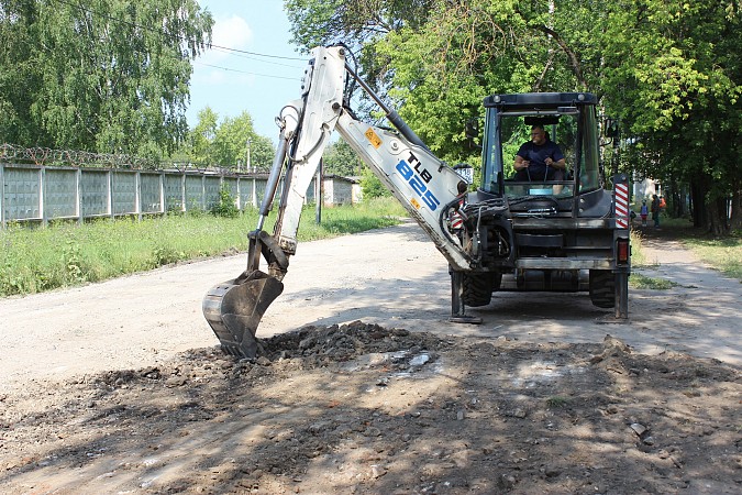 Дорожники приступили к ремонту дороги на улице 2-й Львовской фото 3