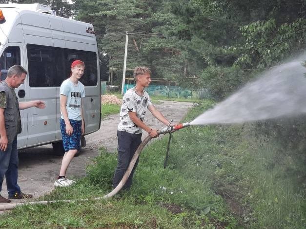 Воспитанники Кинешемского детского дома посетили ООО «Решма лес» фото 4