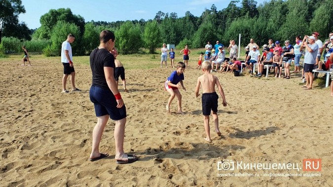 На городском пляже Кинешмы прошли соревнования по панкратиону ко Дню сотрудника органов следствия фото 6