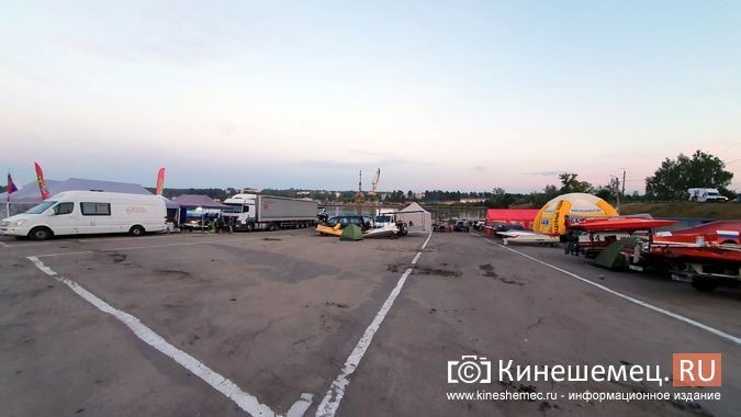 Лагерь спортсменов у Кузнецкого моста активно заполняют гонщики из многих городов России фото 2