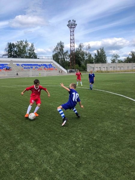 Футболисты «Волжанина» провели две игры  с ребятами из костромской спортшколы им.Георгия Ярцева фото 5