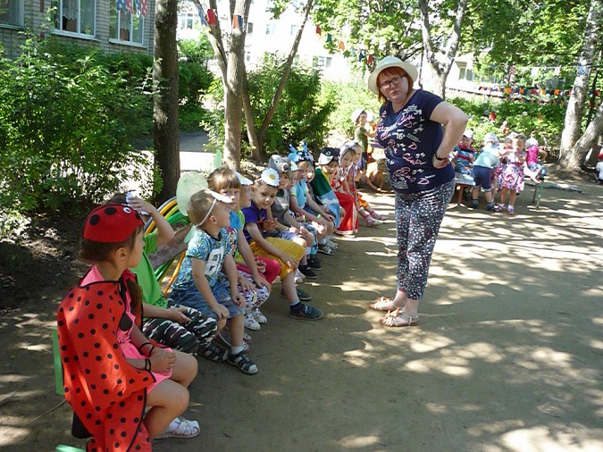 В кинешемском детском саду спасали цветы фото 8