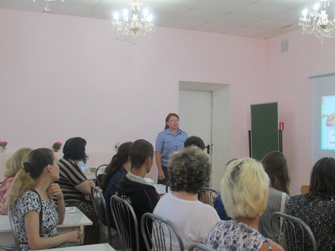 Родителей в Кинешме учили отводить детей от пути по «кривой дорожке» фото 2