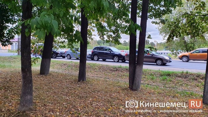 ДТП с участием 4 авто на ул.Вичугской в Кинешме фото 3