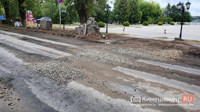 Кто и зачем разворотил дорогу и тротуар у театра и храма на ул.Советской? фото 8