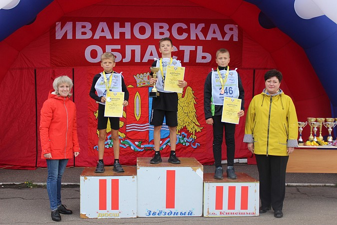 На старт «Кросса нации» в Кинешме вышли около тысячи спортсменов региона фото 11