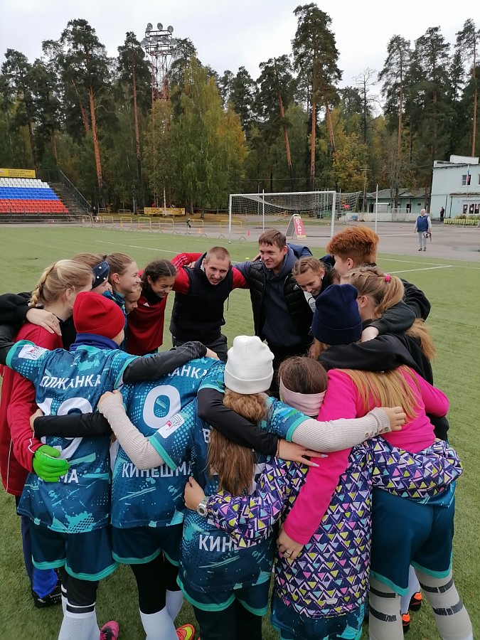 В Кинешме прошёл женский турнир по футболу памяти Владимира Патронова фото 14
