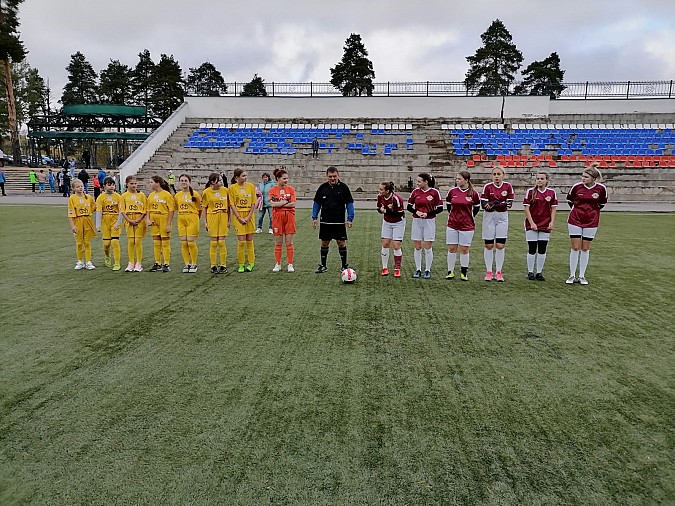 В Кинешме прошёл женский турнир по футболу памяти Владимира Патронова фото 12