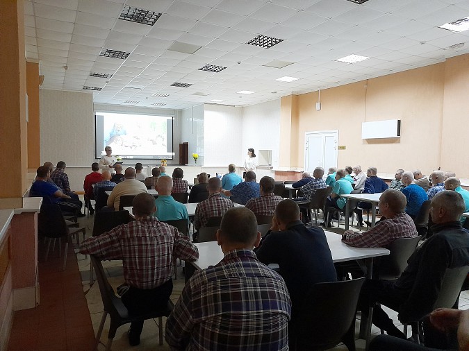 В Кинешемском доме-интернате отметили День пожилого человека фото 2