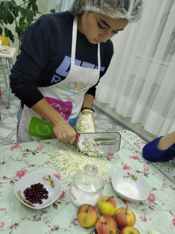 В Кинешемском социально-реабилитационном центре организовали практикум «Учусь готовить» фото 4