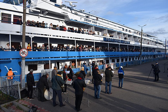 Теплоход «Лебединое озеро» завершил навигацию 2022 года в Кинешме фото 7