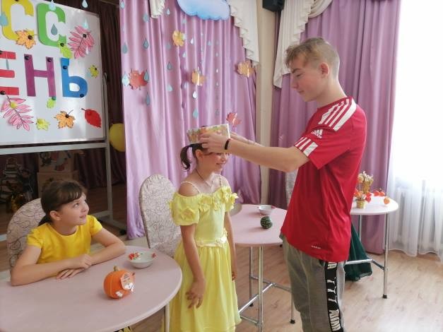 В Кинешемском детском доме выбирали Мисс осень фото 5