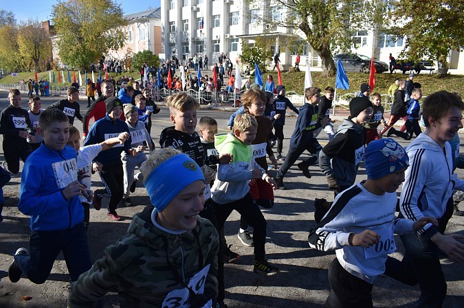Почти 700 человек вышли на старт пробега памяти маршала А.М.Василевского фото 14