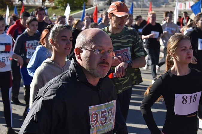 Почти 700 человек вышли на старт пробега памяти маршала А.М.Василевского фото 15