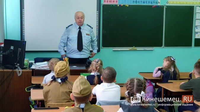 Дети школы №1 передали рисунки землякам - участникам спецоперации на Украине фото 6