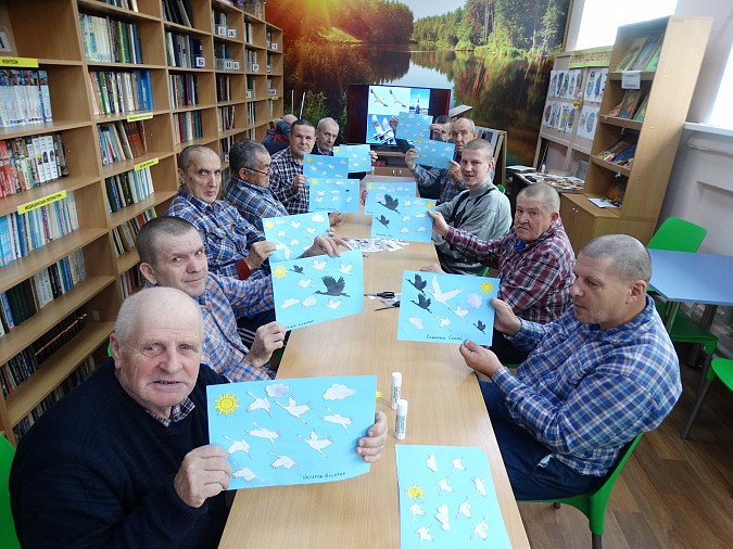 В Кинешемском доме-интернате отметили День белых журавлей фото 3