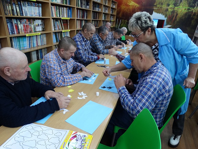 В Кинешемском доме-интернате отметили День белых журавлей фото 2