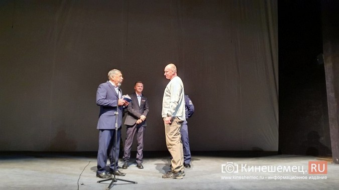 В Кинешме состоялся концерт для участников спецоперации и семей мобилизованных фото 8