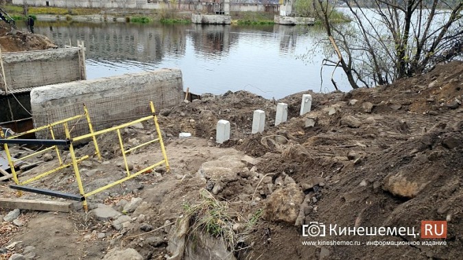 На мосту через Казоху подрядчик начал забивать сваи фото 2