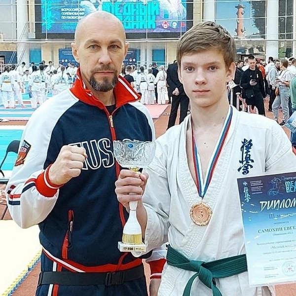 Воспитанники Александра Туманова завоевали награды всероссийских соревнований по киокусинкай фото 3
