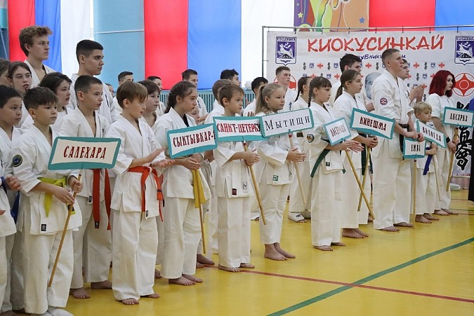 Каратисты Кинешмы завоевали медали «Заполярных игр» в Воркуте фото 3