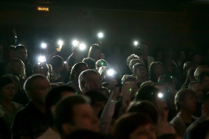 В Кинешме концерт в поддержку мобилизованных и участников СВО собрал более 400 тысяч рублей фото 9