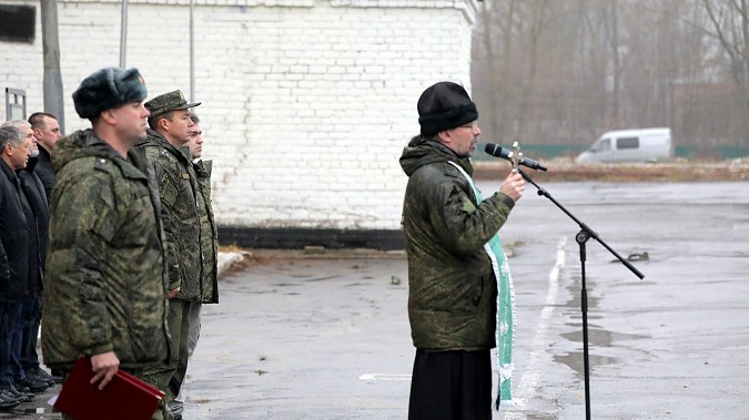 Губернатор Станислав Воскресенский проводил мобилизованных ивановских десантников в зону СВО фото 15