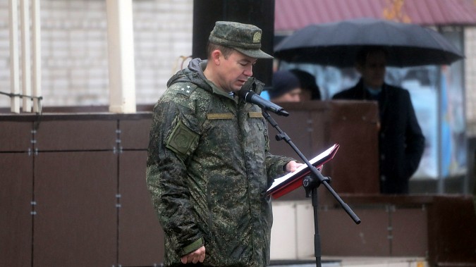 Губернатор Станислав Воскресенский проводил мобилизованных ивановских десантников в зону СВО фото 9