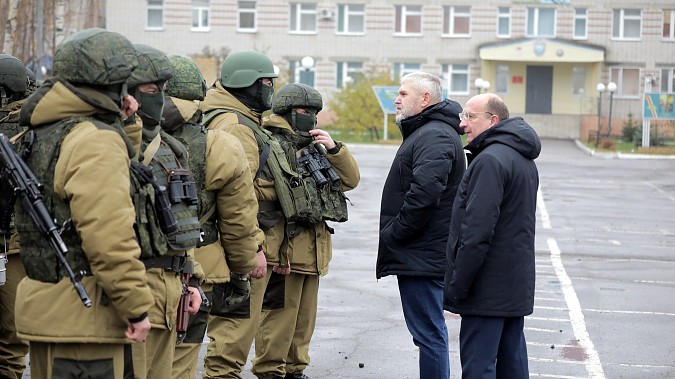 Губернатор Станислав Воскресенский проводил мобилизованных ивановских десантников в зону СВО фото 22