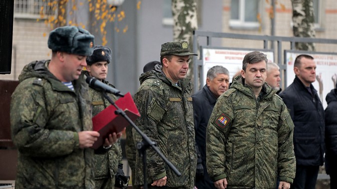 Губернатор Станислав Воскресенский проводил мобилизованных ивановских десантников в зону СВО фото 2