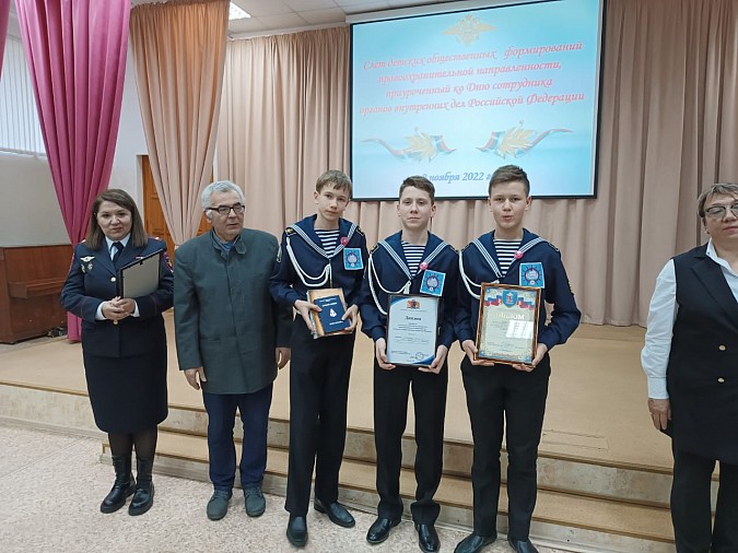 Кадеты школы №1 - лучшие в сборке и разборке пистолета Макарова на региональном слёте фото 3