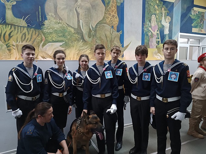 Кадеты школы №1 - лучшие в сборке и разборке пистолета Макарова на региональном слёте фото 4