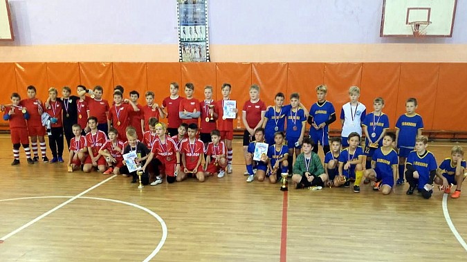 «Волжанин» стал серебряным призером первенства Кинешемского района по мини-футболу фото 2