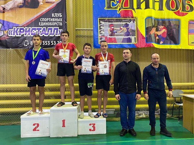 Кинешемцы победили на турнире по панкратиону в Наволоках фото 3