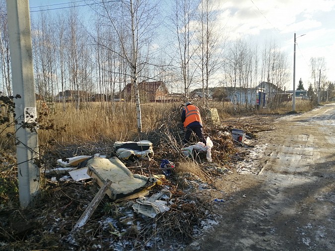 УГХ убрало несанкционированную свалку на пересечении ул.Брест-Литовской и Каховская фото 3