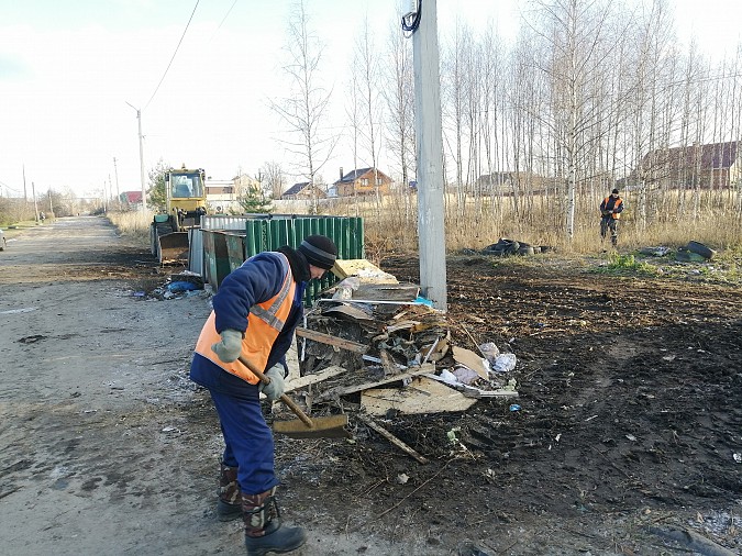 УГХ убрало несанкционированную свалку на пересечении ул.Брест-Литовской и Каховская фото 2