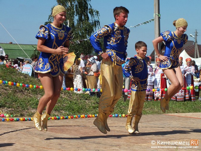 В Ивановской области пела и плясала широкая ярмарка фото 39