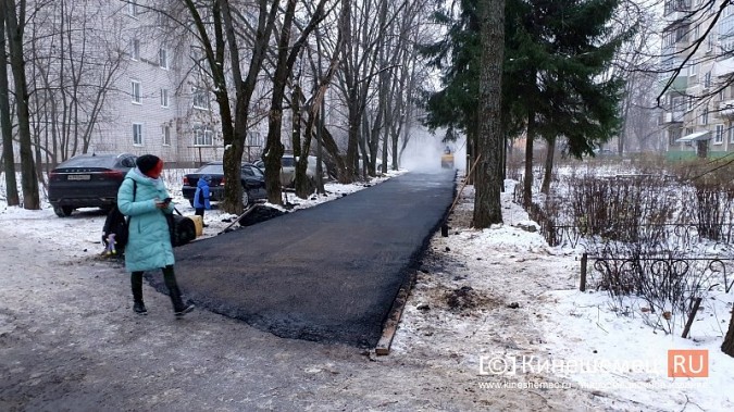 В Кинешме продолжается «снежное»  асфальтирование проездов к многоэтажкам фото 4