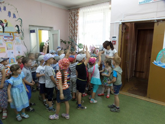 Урок безопасности «В гостях у Светофорика» прошёл для детей в Кинешме фото 3
