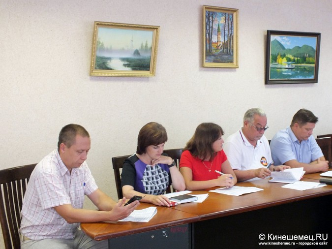 Жителям Кинешмы угрожают разбушевавшиеся клещи фото 3