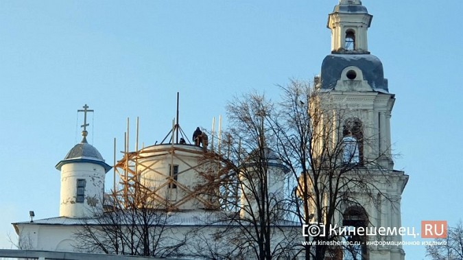 В Кинешме реставрируют купола Успенского собора фото 2