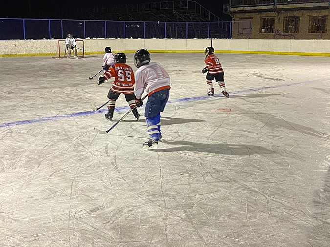 Юные хоккеисты Кинешмы открыли зимний сезон на льду «Арены» фото 6