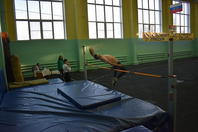 В Кинешме прошли юбилейные соревнования по прыжкам в высоту «Покорение Эвереста» фото 20