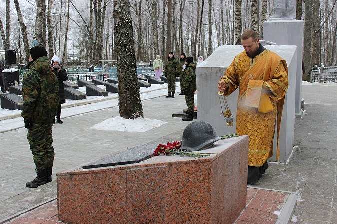 В Кинешме в День Неизвестного солдата прошли памятные мероприятия фото 3