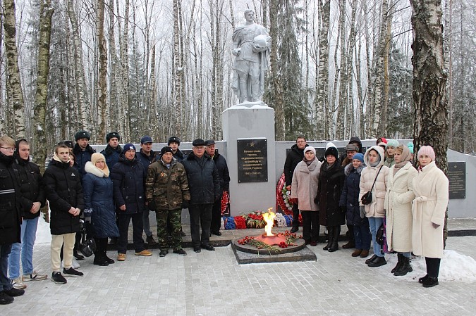 В Кинешме в День Неизвестного солдата прошли памятные мероприятия фото 4