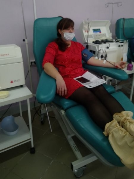 Сотрудники кинешемской колонии №4 приняли участие в сдаче крови фото 2